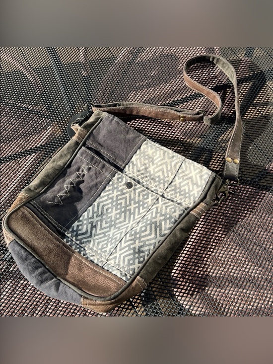 Handbags - Vintage Myra Canvas Crossbody Tote